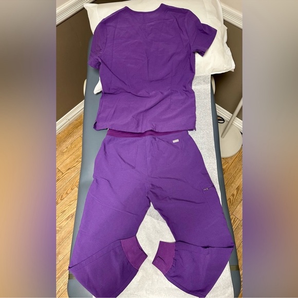 Figs scrub set Technical Collection in Rich Purple, regular length in pants. - Picture 3 of 6